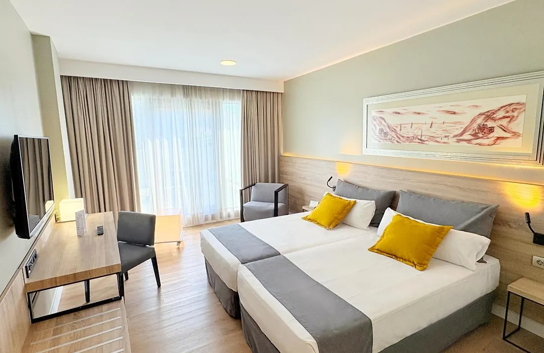 Eurohotel Barcelona Granvia Fira-1