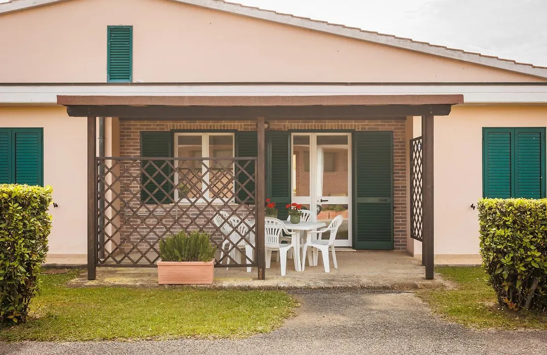 Villaggio Turistico La Cecinella-1
