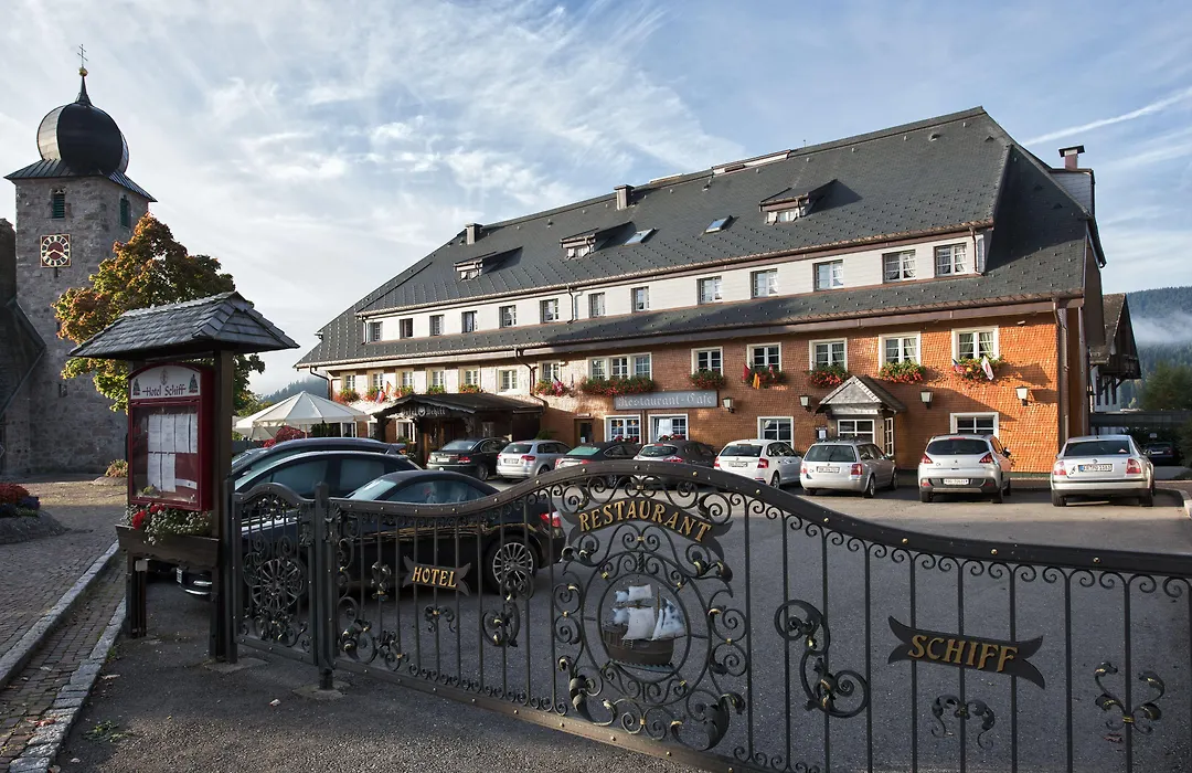 Hotel Schiff am Schluchsee-1