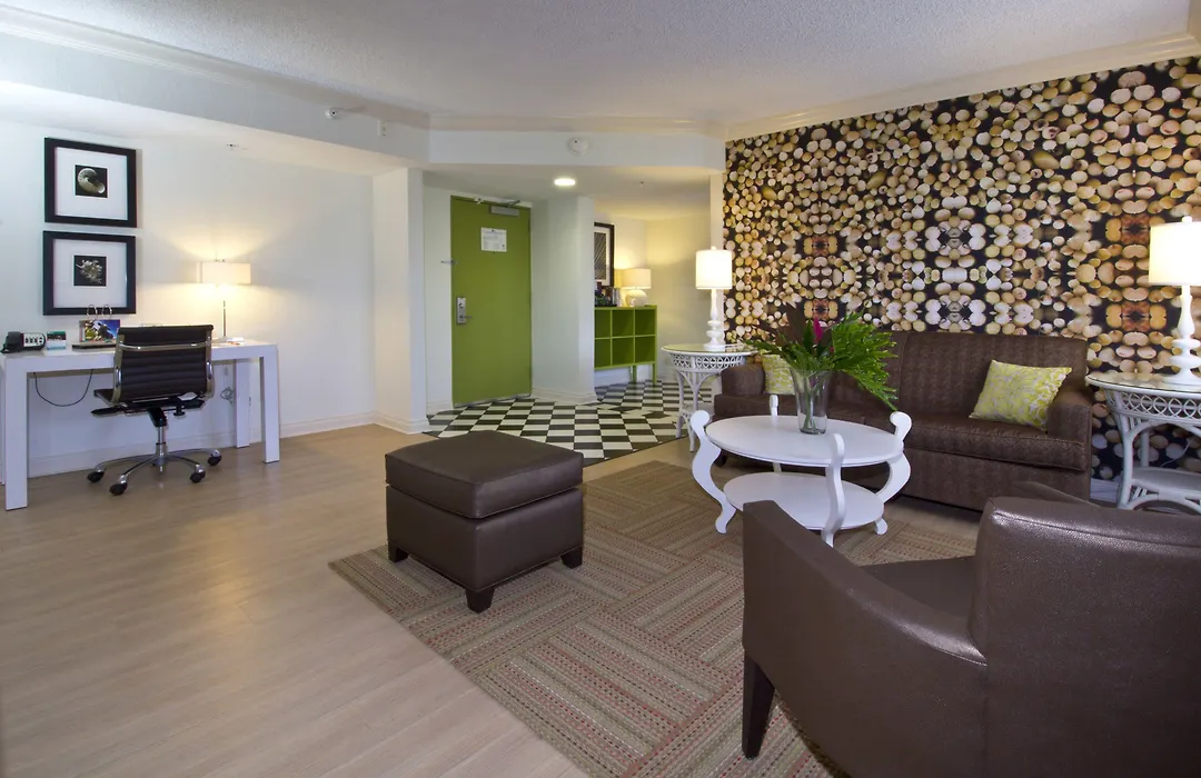 Miami Lakes Hotel And Golf-1