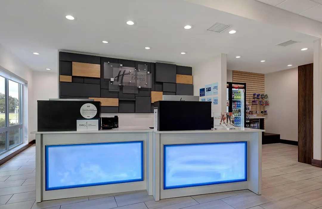 Holiday Inn Express & Suites - Brighton By Ihg-1