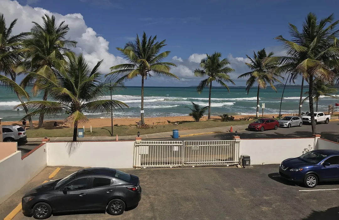 Luquillo Sunrise Beach Inn-1