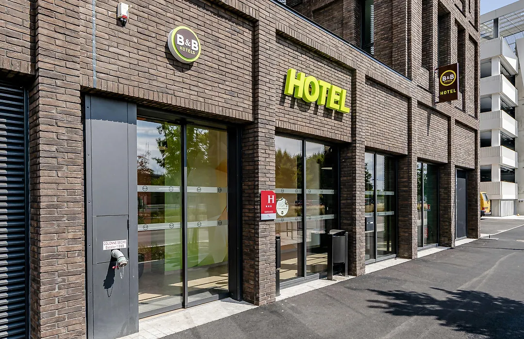 B&B Hotel Bordeaux Bassins A Flot-1