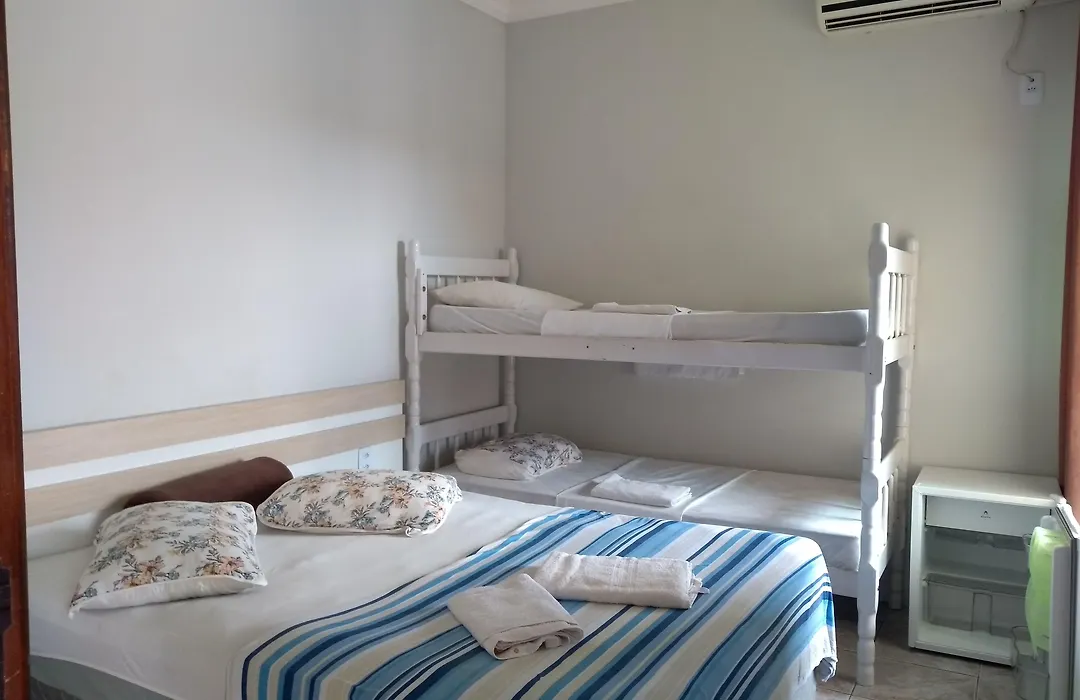Pousada Com Piscina Perto do Beto Carrero 50 Metros Praia do Trapiche Melhor Localização de Penha-1