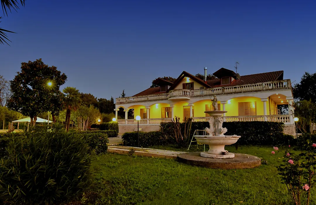 Villa Costiera Salerno-1