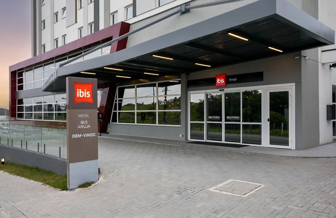 Ibis Aruja-1