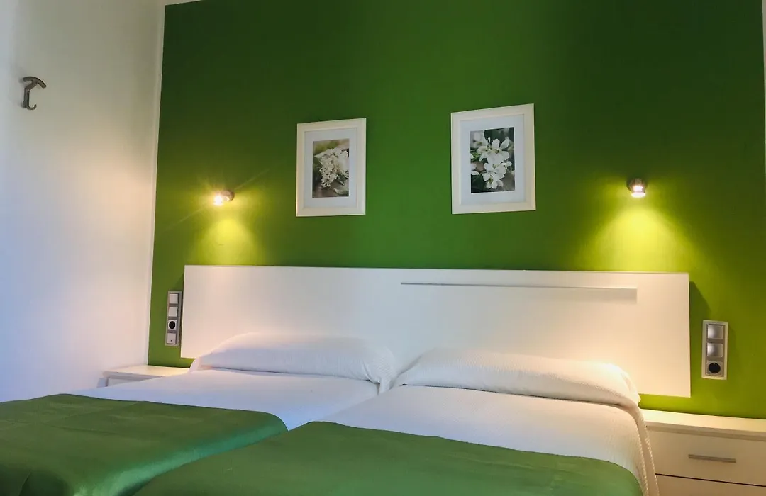 Hostal Victoria Mar-1