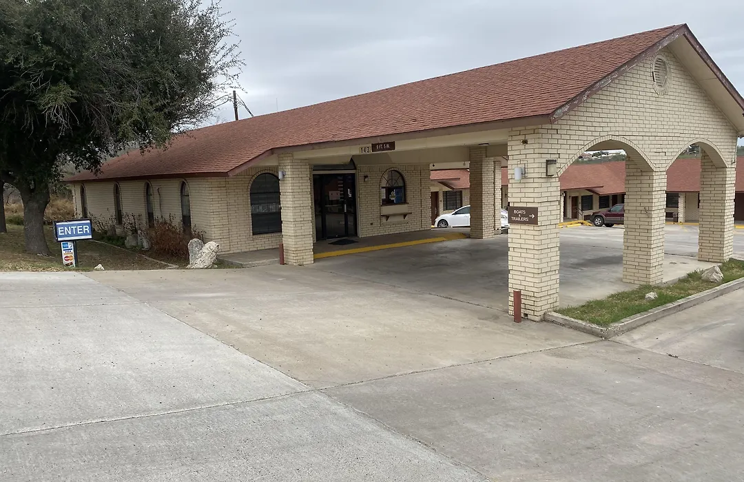 Falcon Executive Inn-1