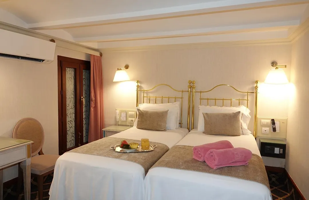 Hotel Continental Palacete-1
