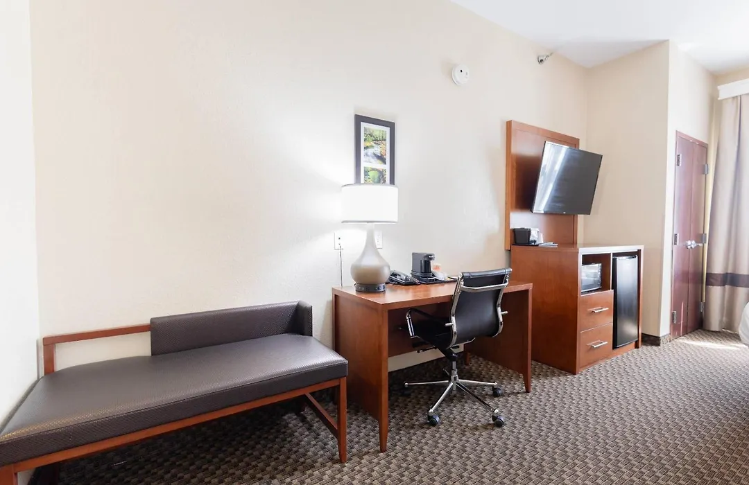 Comfort Suites Troy-I75-1