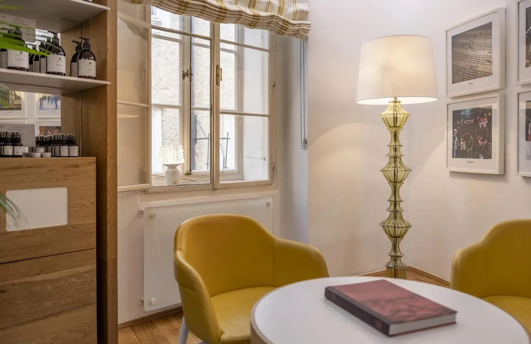 Small Luxury Hotel Goldgasse-1
