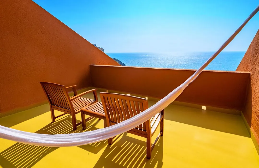 Las Brisas Ixtapa-1
