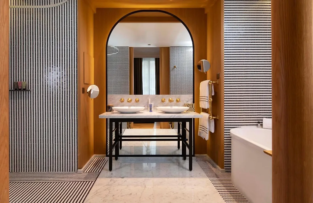 Hotel Vernet Champs Elysees Paris-1
