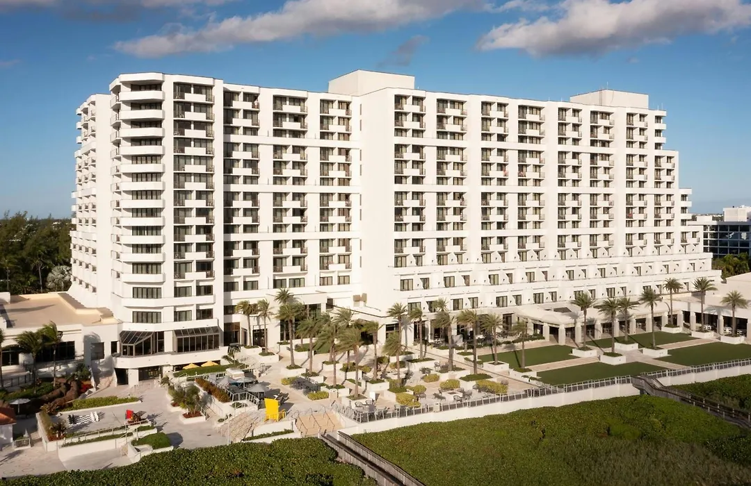 Fort Lauderdale Marriott Harbor Beach Resort & Spa-1