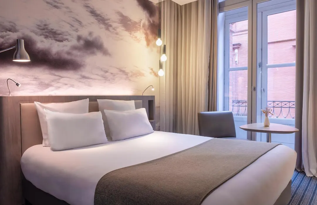 Le Grand Balcon Hotel-1