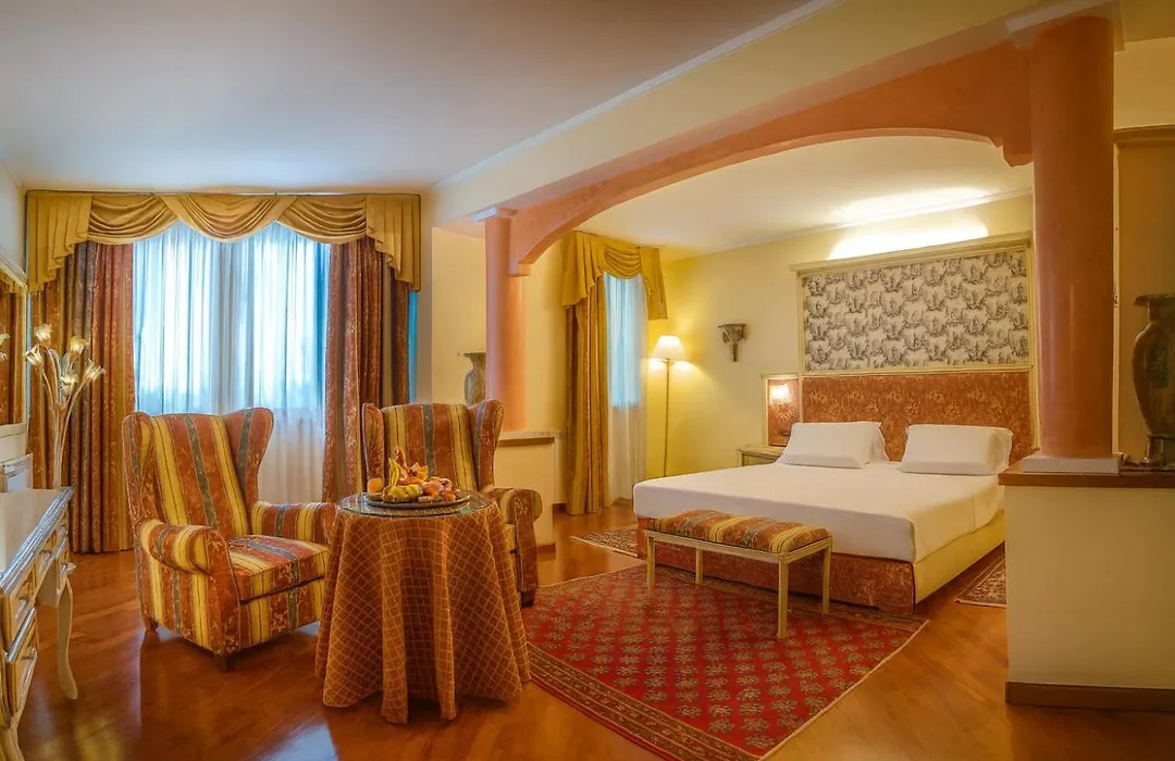 Hotel La Bussola-1