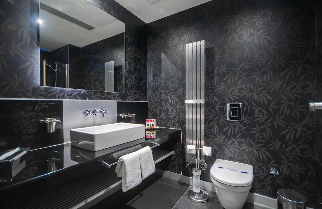 Vernazza Suites-1