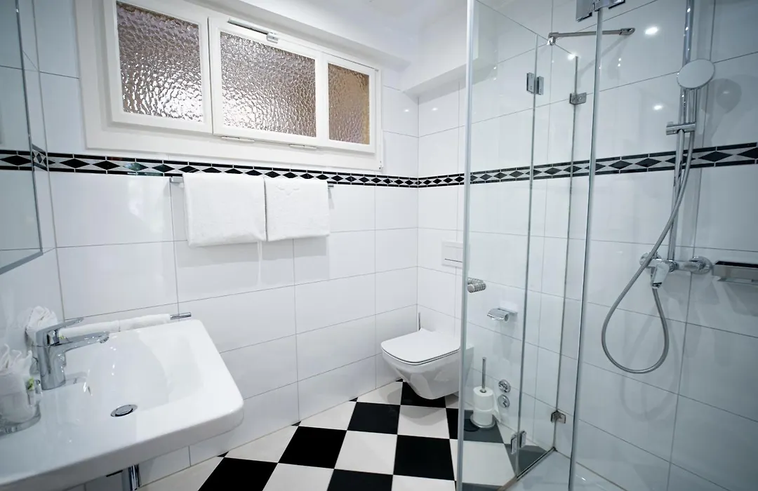 J5 Hotels Helvetie&La Brasserie-1