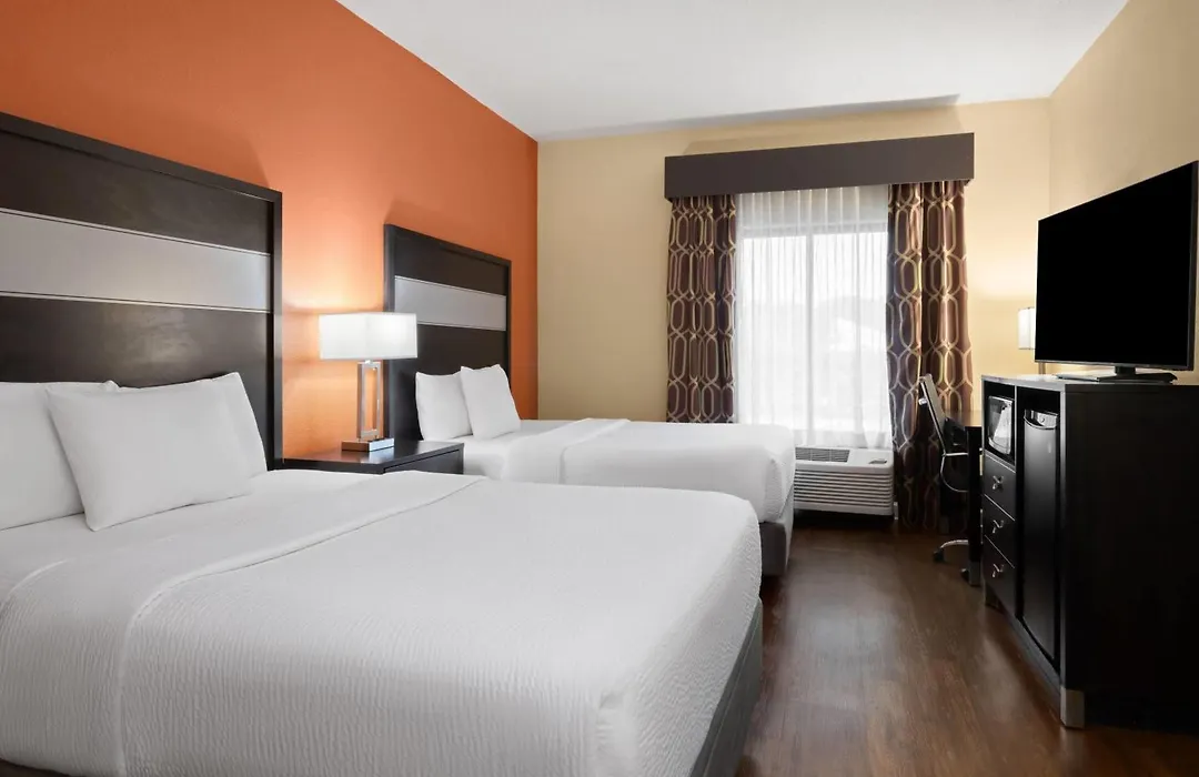 La Quinta By Wyndham Florence-1