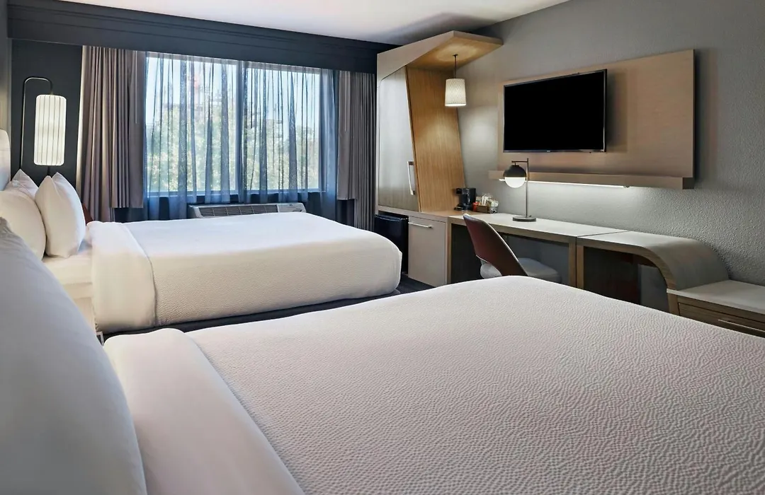 Courtyard By Marriott Sacramento Midtown-1