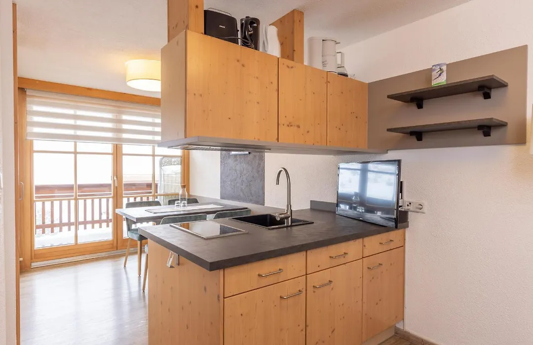 Haus Aktiv-1