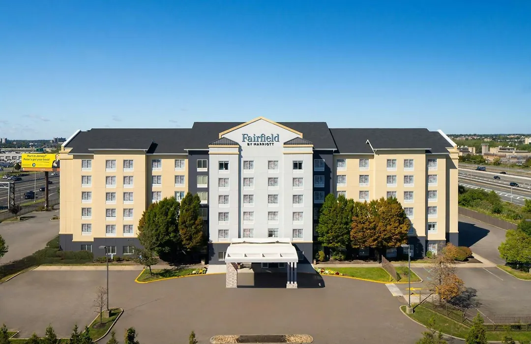 Fairfield Inn & Suites By Marriott Newark Liberty International Airport-1