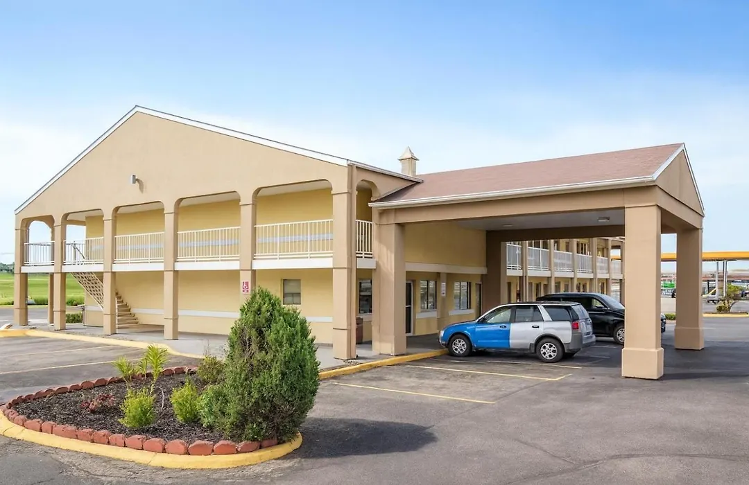 Red Lion Inn & Suites Junction City-1