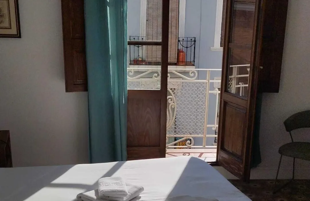 Gran Apartamento Cerca De Ruzafa-1