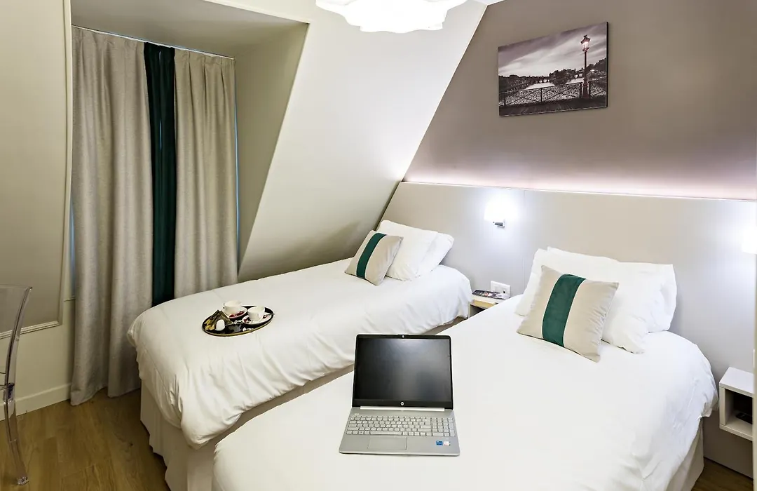 Modern Hotel-1