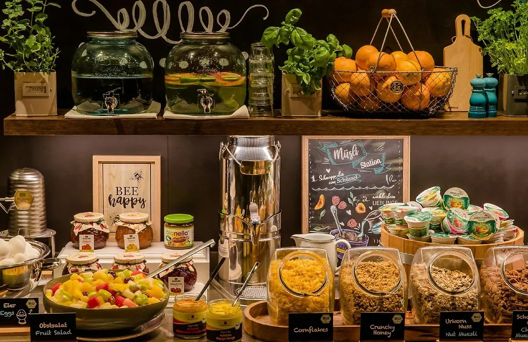 Motel One Bremen-1