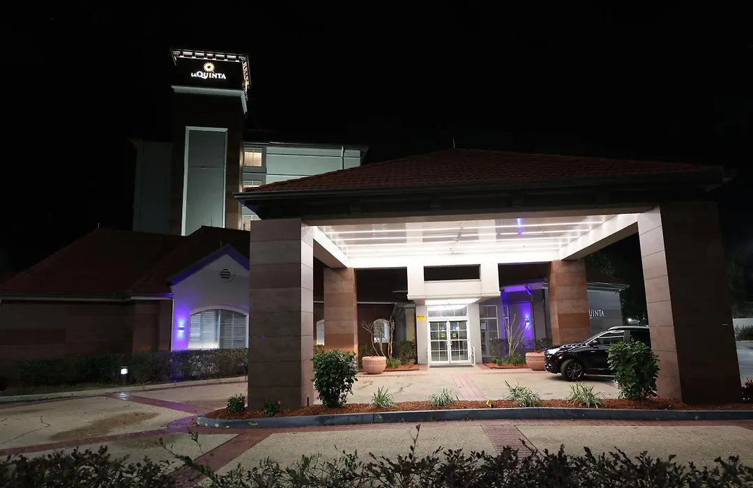 La Quinta Inn And Suites By Wyndham, Ocala-1