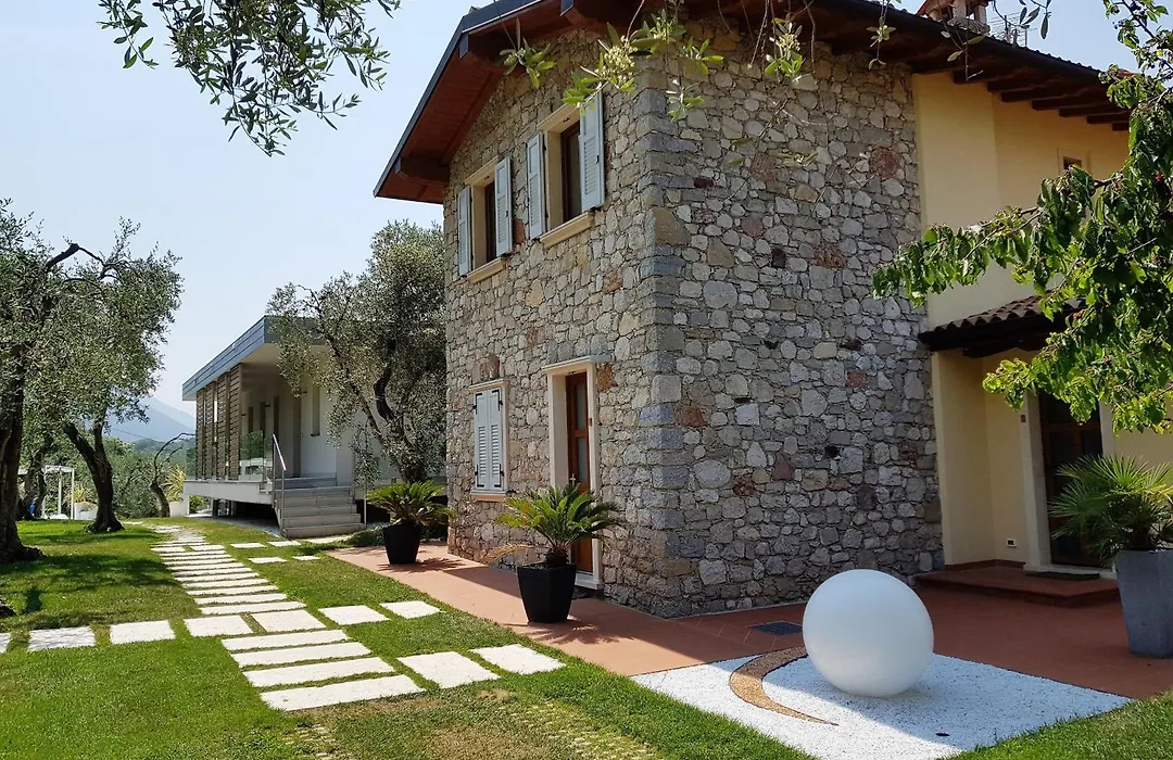 Guesthouse Grand View-1