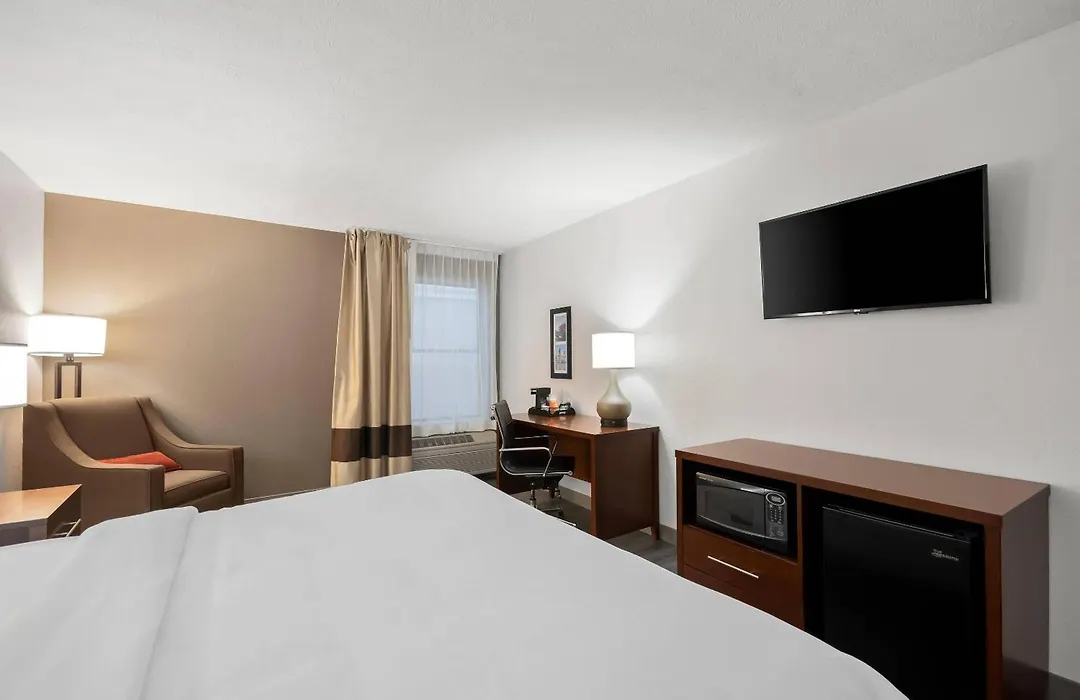 Comfort Inn & Suites Cincinnati Eastgate-1