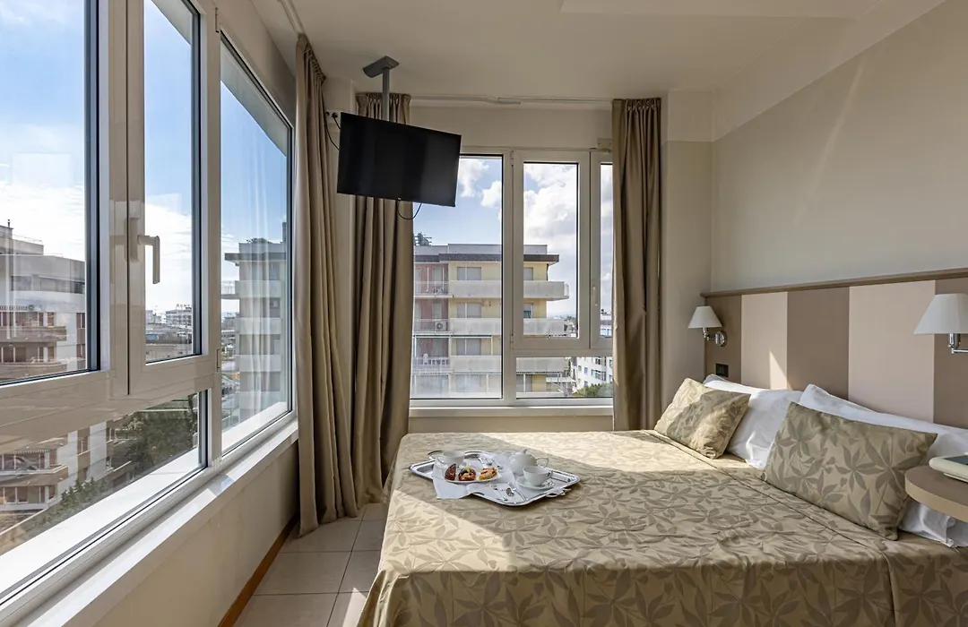 Hotel Cristallo-1