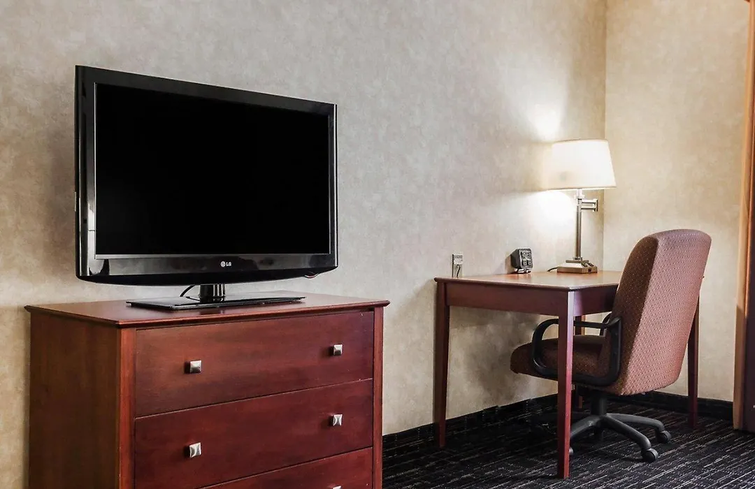 Comfort Suites Independence - Kansas City-1