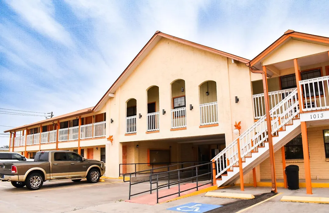 Antlers Inn Goliad-1