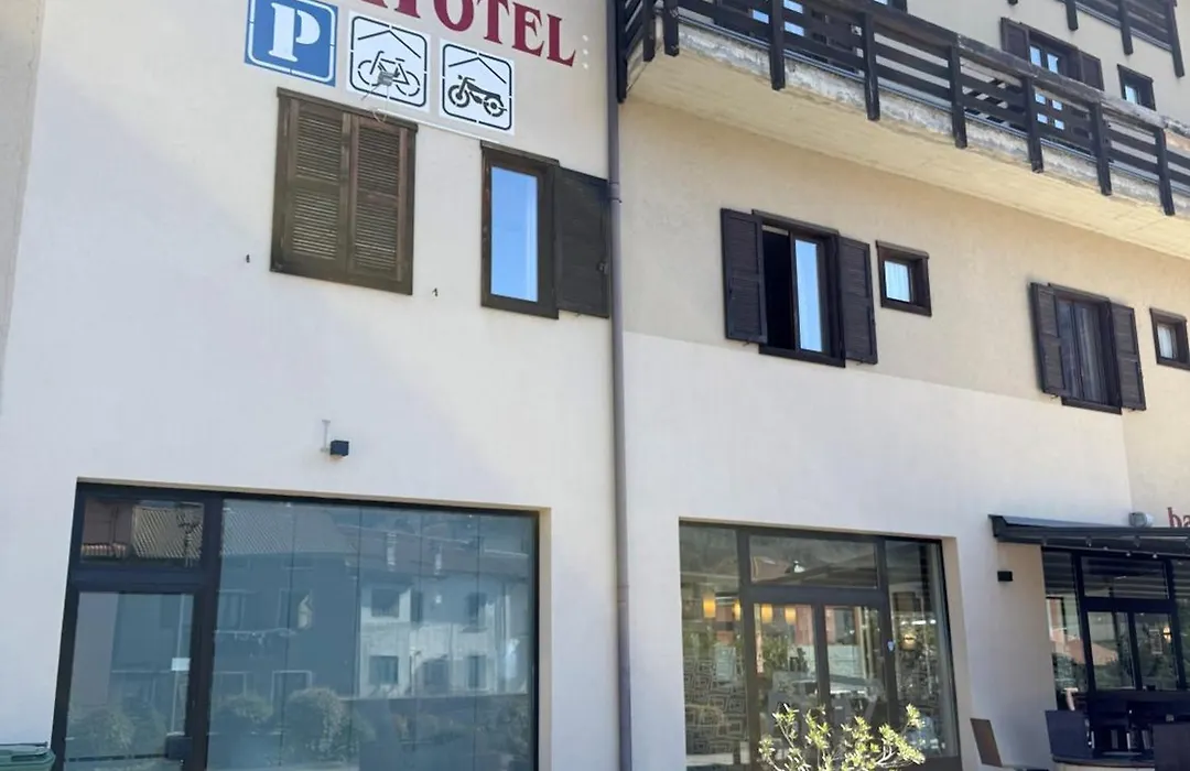 Euro Hotel-1
