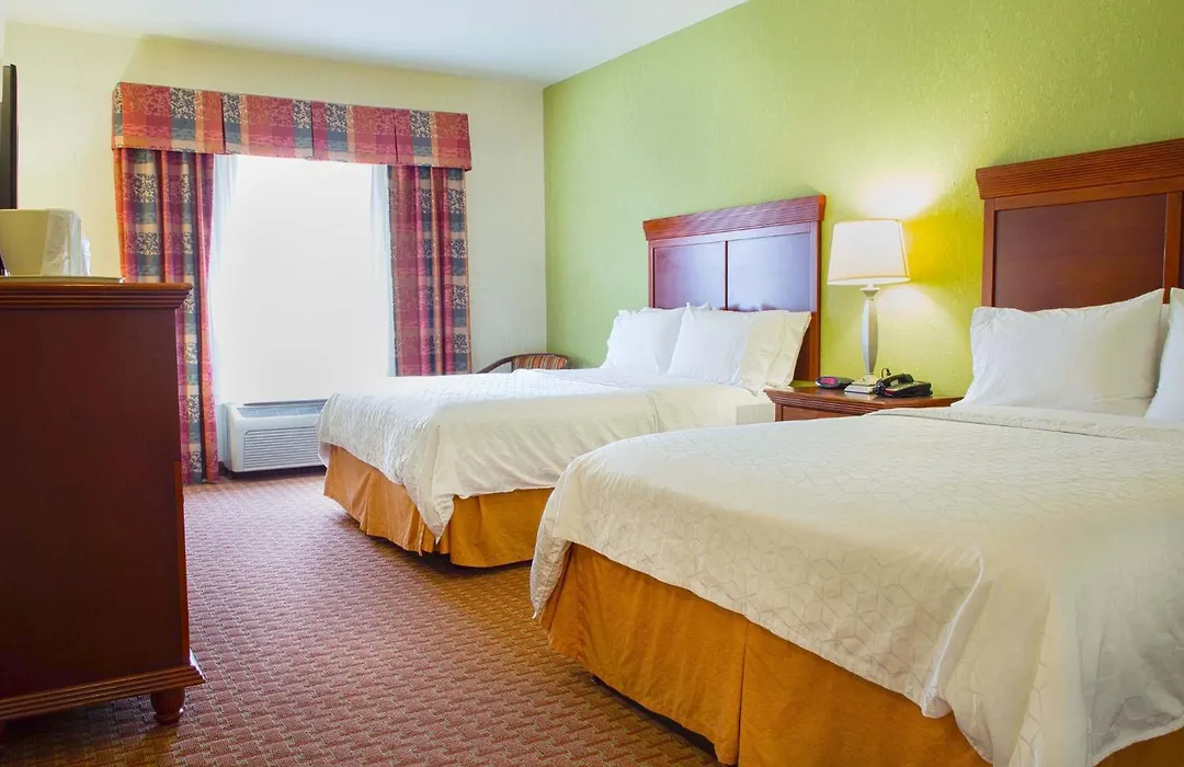 Holiday Inn Express Hotel & Suites Center By Ihg-1