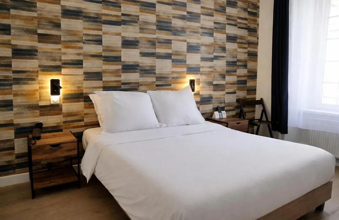 Hotel La Porte Saint Pierre-Logis Hotel Intra Muros Renove En 2026-1