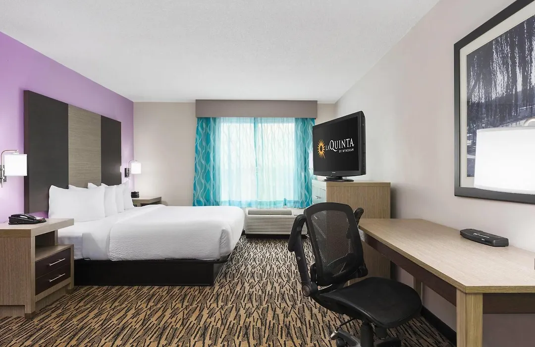 La Quinta By Wyndham Clarksville-1