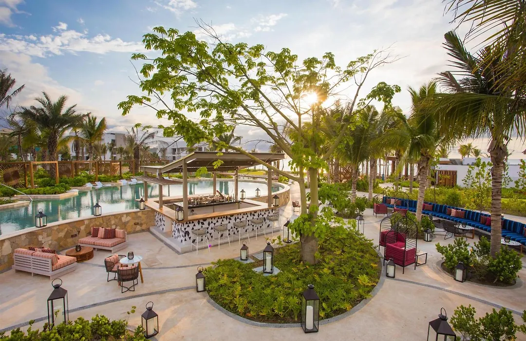 Conrad Punta De Mita-1