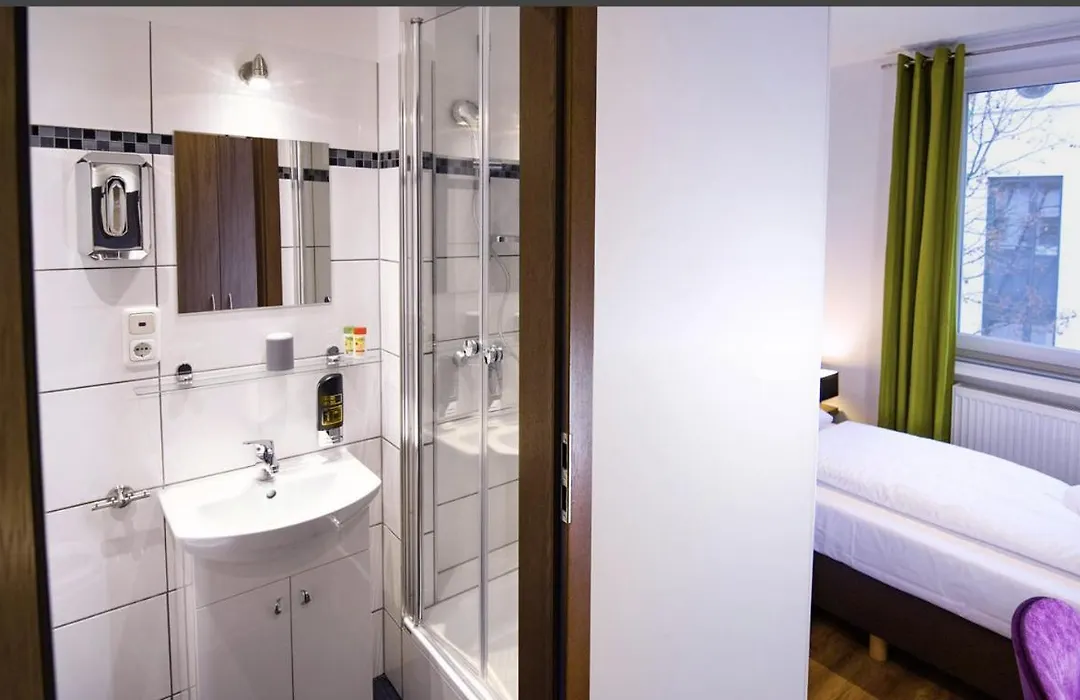 Hirsch Hotel Hanau-1