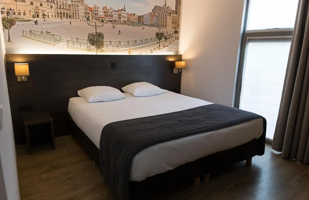 3 Paardekens - B&B City Centre Hotel-1