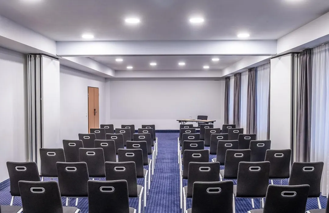 IntercityHotel Frankfurt Airport-1