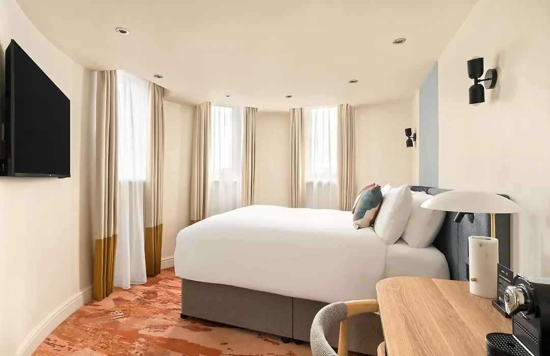 London Bloomsbury Square Hotel By Ihg-1