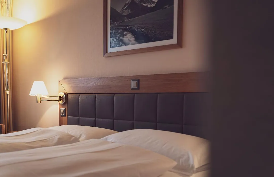 Mountain Plaza Hotel-1