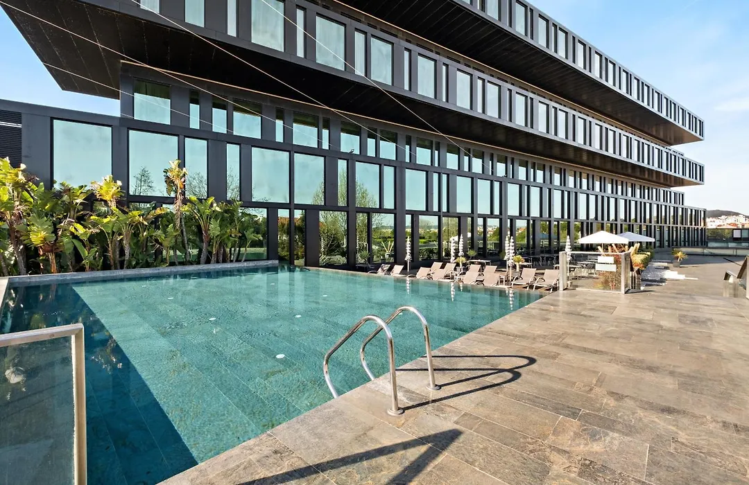 Axis Viana Business & Spa Hotel-1