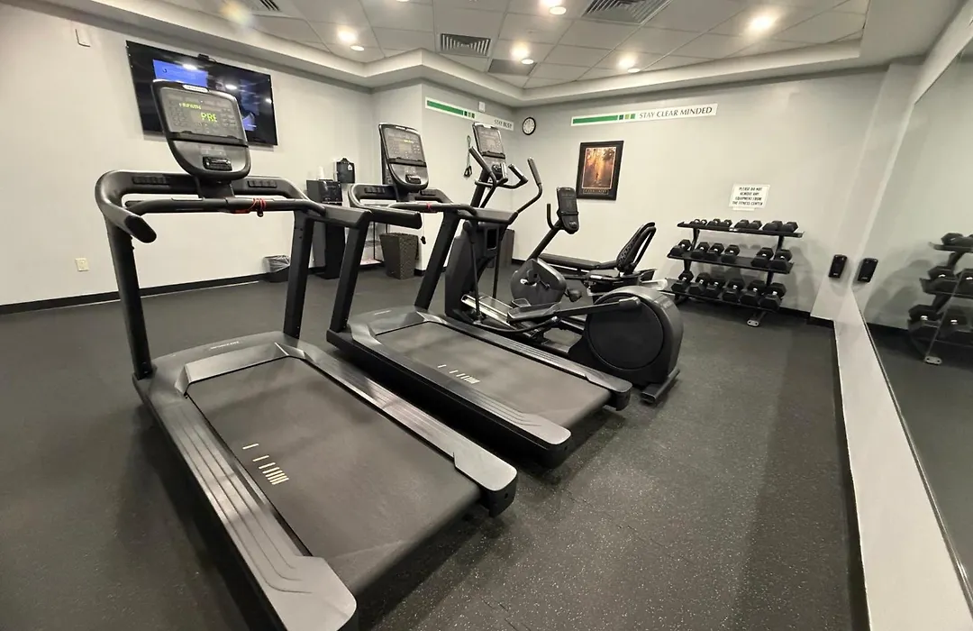 Holiday Inn Plainview-Long Island By Ihg-1
