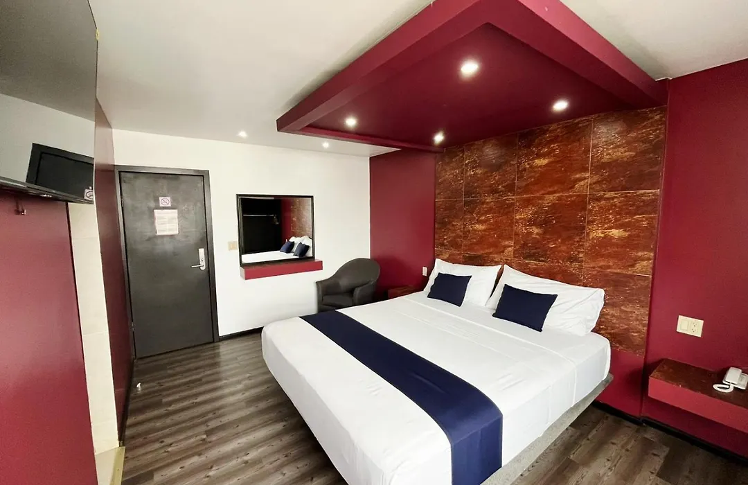 Hotel Rose Ensenada-1