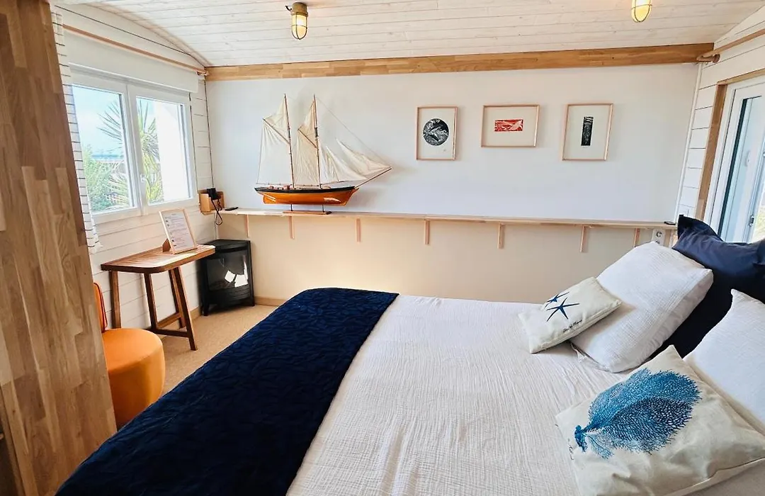La Cabine côté mer et côté jardin à la VILLA PLEIN VENT-1